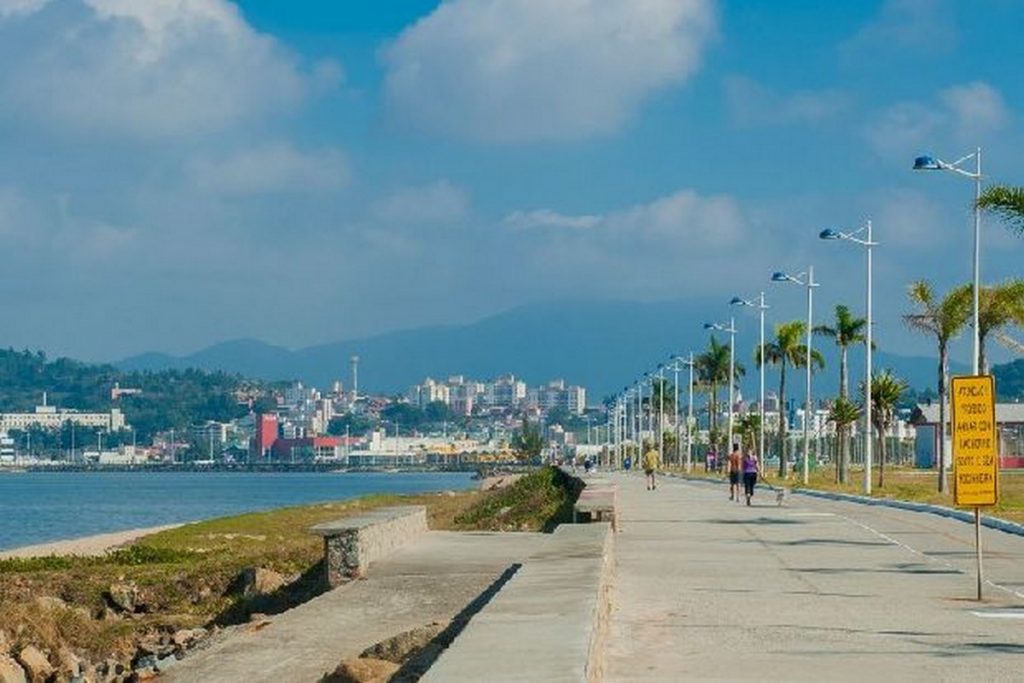 Beira mar de São Jose, Santa Catarina